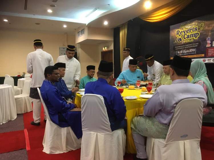 Malaysia Reverts Camp 6